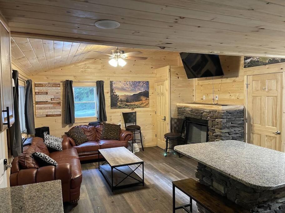 Creekside 3 Bedroom 2 Bath Cabin On Private Creek Banner Elk Buitenkant foto